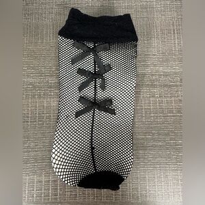 Women’s Fishnet socks with bows